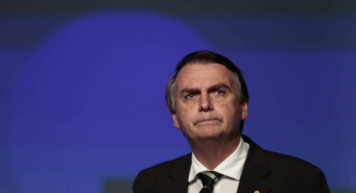 Présidentielle au Brésil: Bolsonaro lance l