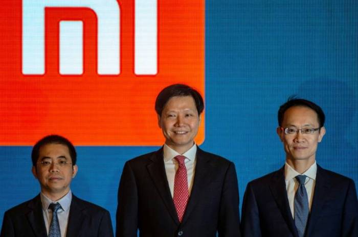 Le géant chinois des smartphones Xiaomi recule à ses débuts à Hong Kong