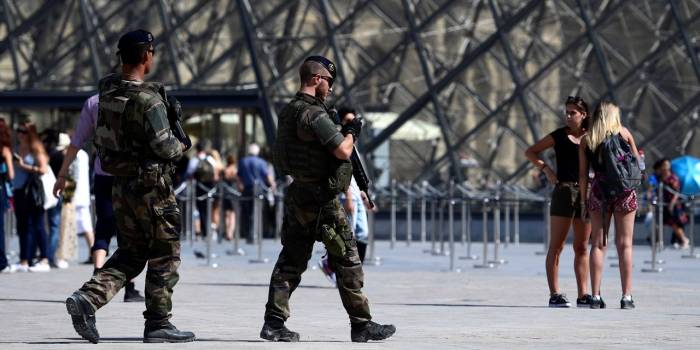 Le Royaume-Uni classe la France dans les pays à menace terroriste majeure pour cet été