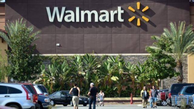 USA: Walmart retire de la vente des tee-shirts anti-Trump