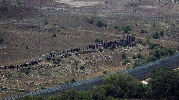 إسرائيل تنقل المئات من عناصر "الخوذ البيض" من سوريا إلى الأردن