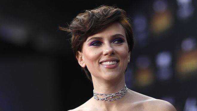 Scarlett Johansson quits trans role after LGBT backlash