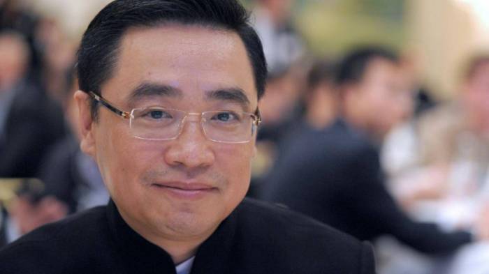 France: le patron du groupe chinois HNA meurt en se faisant prendre en photo