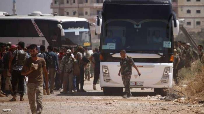 سوريا.. حافلات التهجير تصل القنيطرة