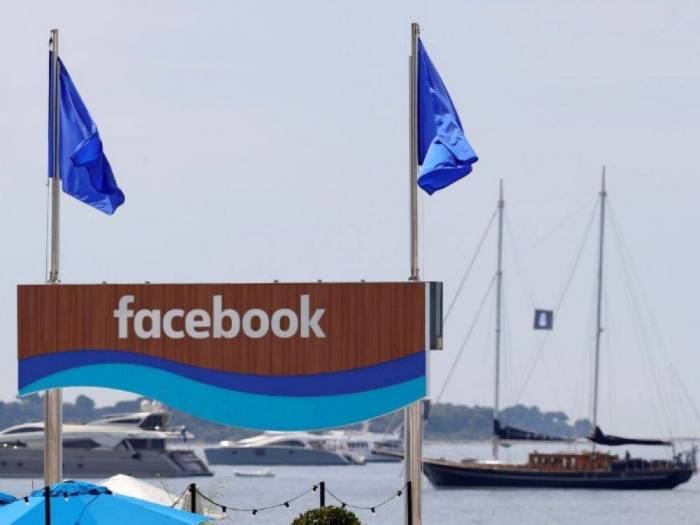 Jeudi noir pour Facebook, la fortune de Zuckerberg fond de 16 milliards de dollars