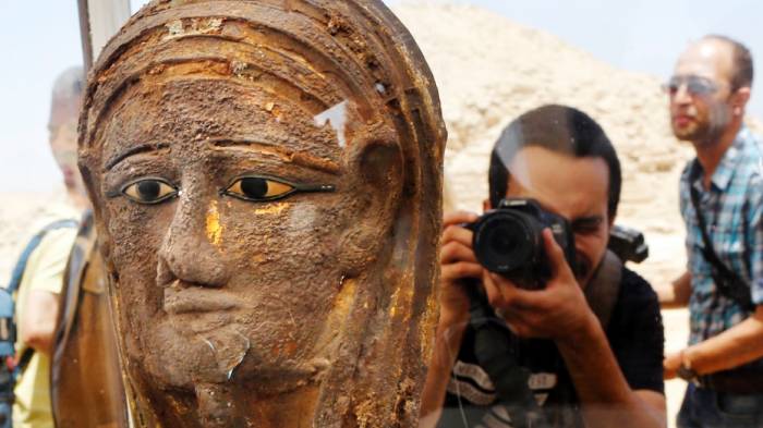 Archaeologists in Egypt discover ancient mummification workshop