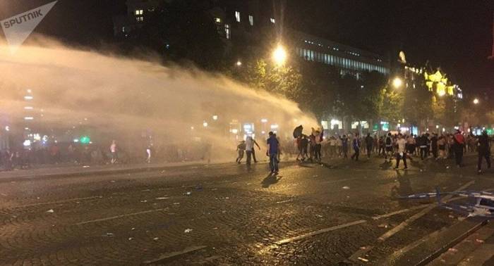 En Francia, una noche de triunfo manchada por disturbios (vídeos)