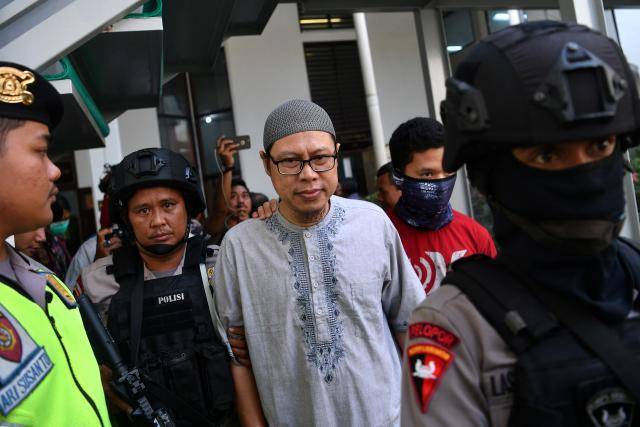 Indonesian court disbands Islamic State-linked group for 