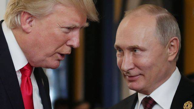 Trump promet de "grands résultats" après le sommet avec Poutine