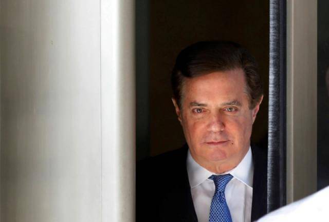 Ex-Trump campaign manager Manafort seeks to move, postpone trial
 