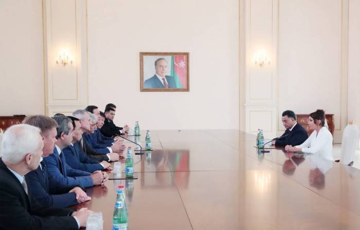 Mehriban Aliyeva se reúne con los ministros de los Asuntos Internos de los estados de CEI