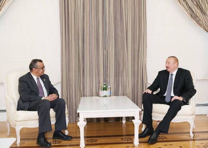 Ilham Aliyev recibe al Director General de la OMS