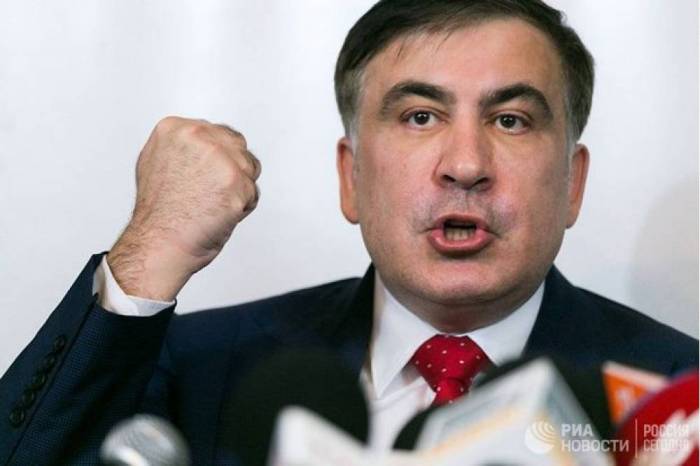 Saakaşvili Gürcüstanın siyasi həyatına qayıdır
