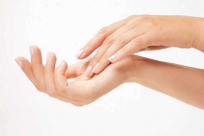 Cinq conseils pour prendre soin de vos mains