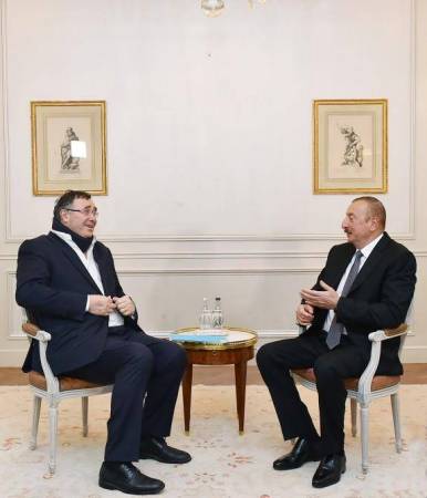 President Ilham Aliyev met with Chairman and CEO of Total