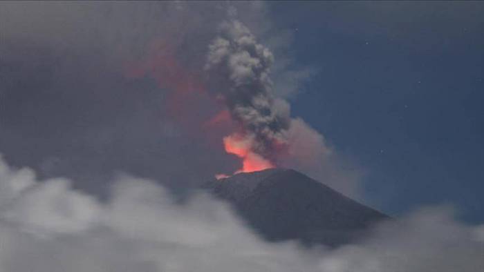 Indonésie: Nouvelle éruption du Mont Agung à Bali