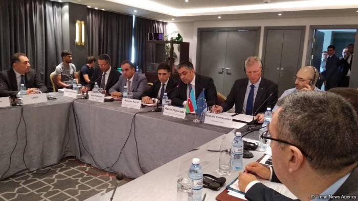 Azerbaijan proposing to hold international forum on e-commerce