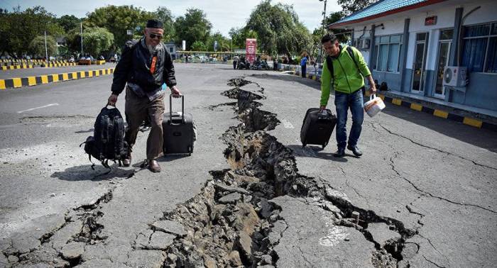 Earthquake 6.4 magnitude strikes off Indonesia