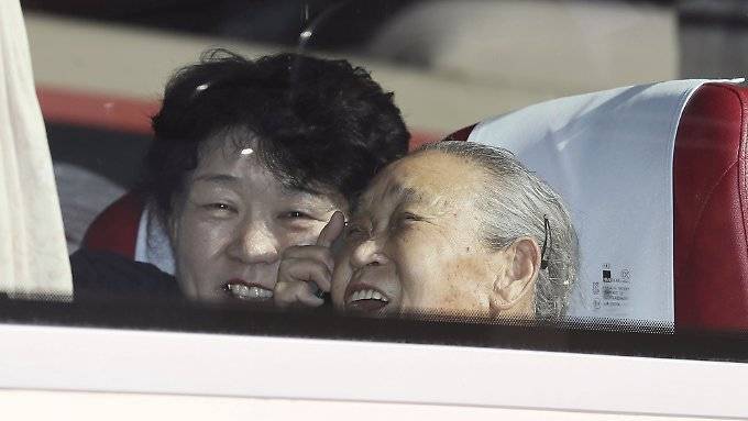 Koreas Familien treffen sich nach 60 Jahren