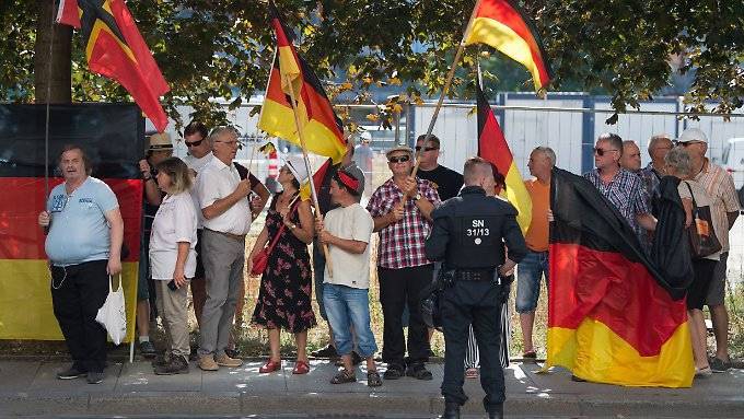 Barley besorgt über Vorgänge in Sachsen