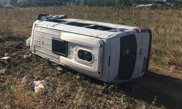 Türkiyədə turist avtobusu aşıb: 20 yaralı