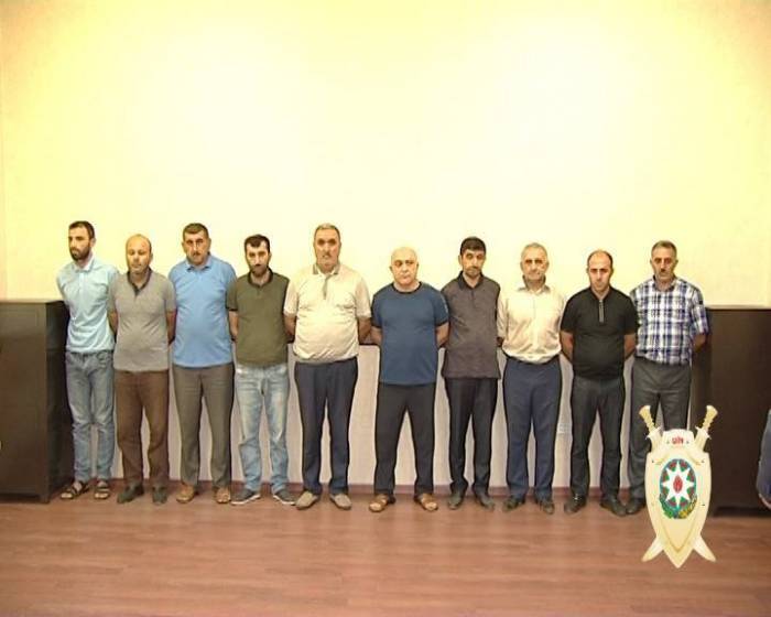 Azerbaijan jails 7 people for sale of pirated teaching aids  