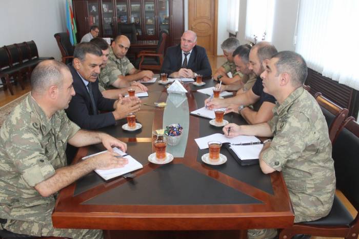 OSZE-Feldassistenten treffen aserbaidschanische Binnenvertriebenen in Beylagan