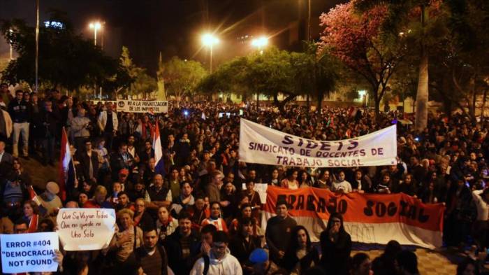 Masiva protesta contra corrupción en Paraguay