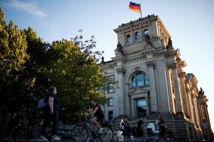 Bundesregierung will mehr Firmenübernahmen prüfen