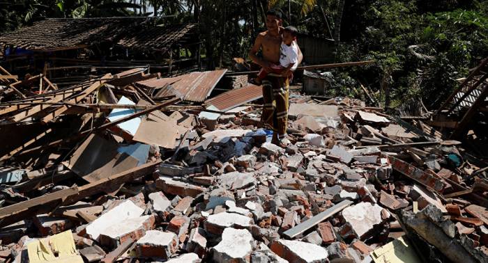 Aumenta el número de muertos en el terremoto en Indonesia