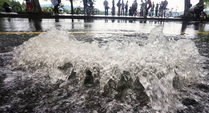 Lluvias torrenciales siegan ocho vidas en el noroeste de China