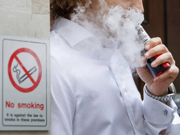 Vape fluids disable the lung’s cleaning systems, study warns