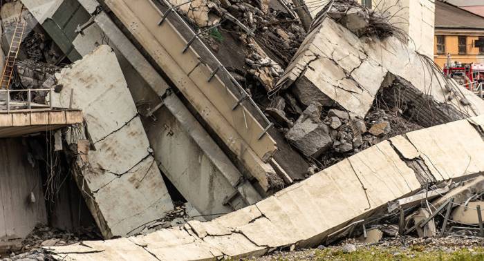 Aumenta el número de muertos por el derrumbe de puente en Génova