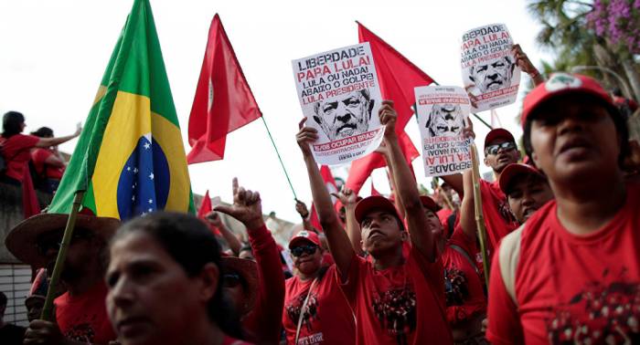 Termina tras 26 días la huelga de hambre por la libertad de Lula en Brasil