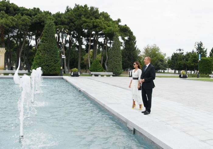 President Ilham Aliyev attended opening of renovated “Swans” fountain complex in Baku boulevard