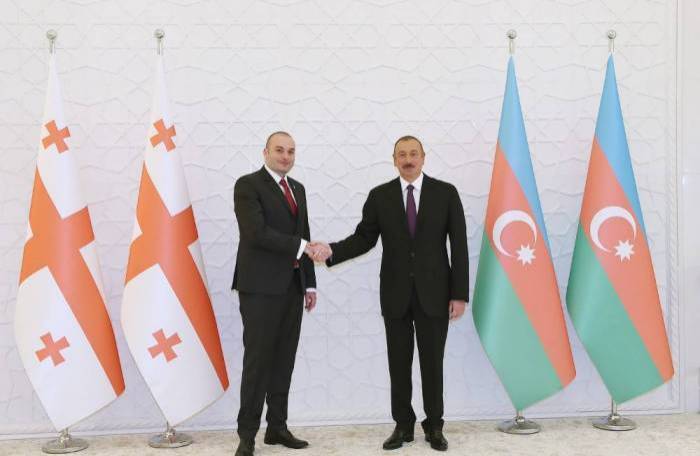 Ilham Aliyev se reúne con el primer ministro georgiano - FOTOS