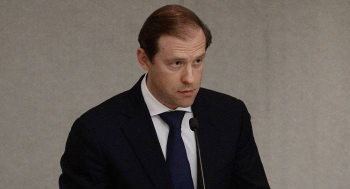 وزير الصناعة الروسي يعلق على حظر تصدير الإلكترونيات إلى روسيا