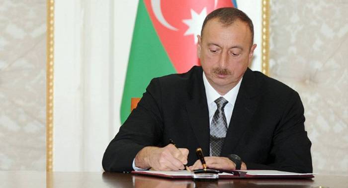 Le président Ilham Aliyev signe un décret portant construction routière
