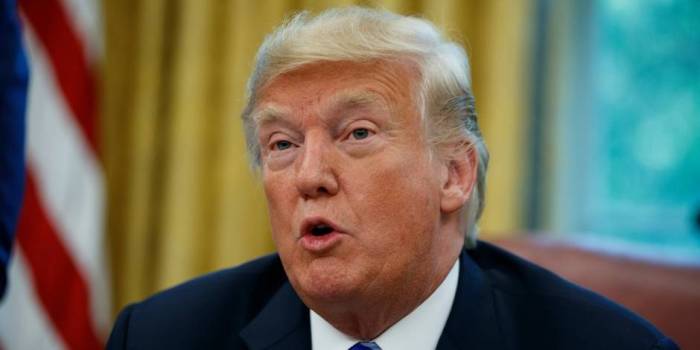 Google, Twitter et Facebook "doivent faire attention" avertit Trump