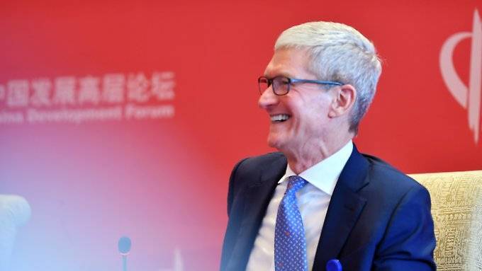 Apple kratzt an der Billionen-Marke
