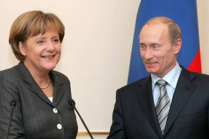 Le Kremlin explique pour quelle raison Poutine va rencontrer Merkel