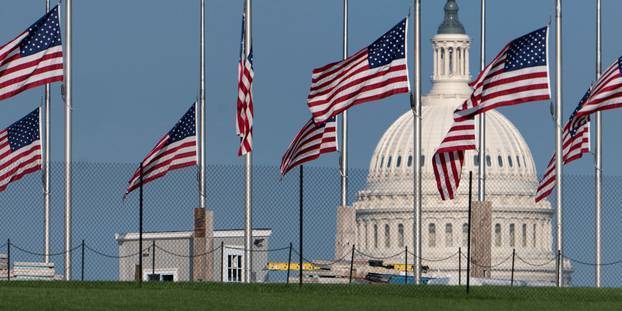 Funérailles nationales de John McCain samedi à Washington, avant l