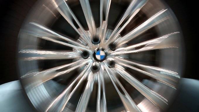 BMW bricht der Gewinn ein