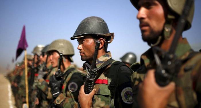 Un líder de ISIS en Afganistán y más de 150 radicales se entregan a las fuerzas locales