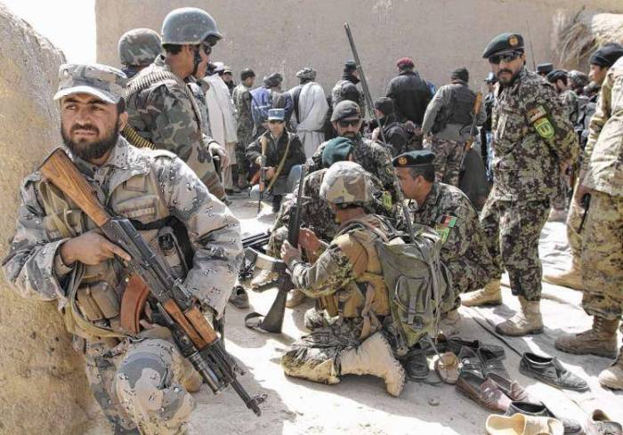 Afghanistan : les talibans disent avoir vaincu l