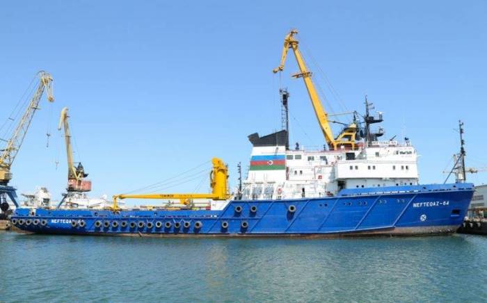 “Nefteqaz-64” gəmisi təmir olunub - FOTOLAR
