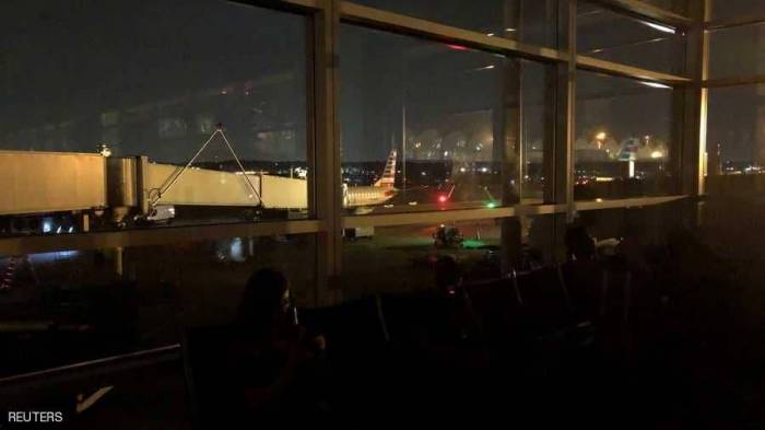 مطار واشنطن يغرق في الظلام.. والسلطات الأميركية تحقق