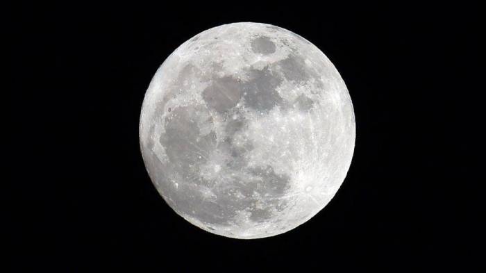 La NASA confirme la présence de glace sur la Lune
