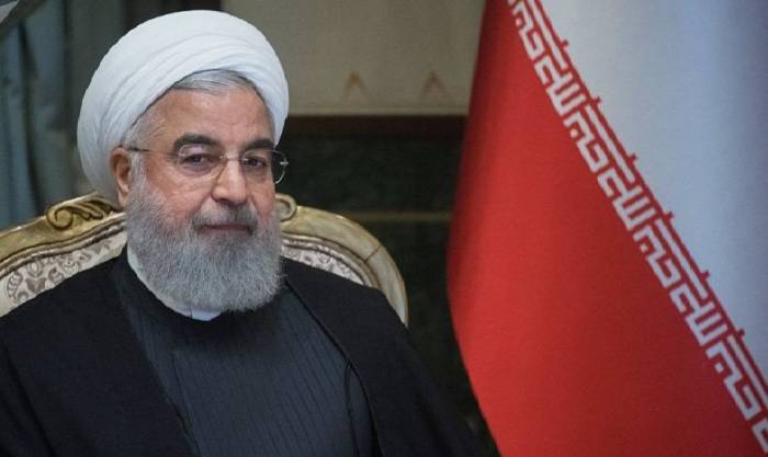 الرئيس الإيراني يمثل أمام البرلمان