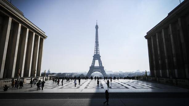 Tour Eiffel: préavis de grève repoussé à jeudi